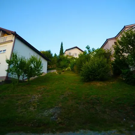 Apartman Апартаменты Siroki Brijeg